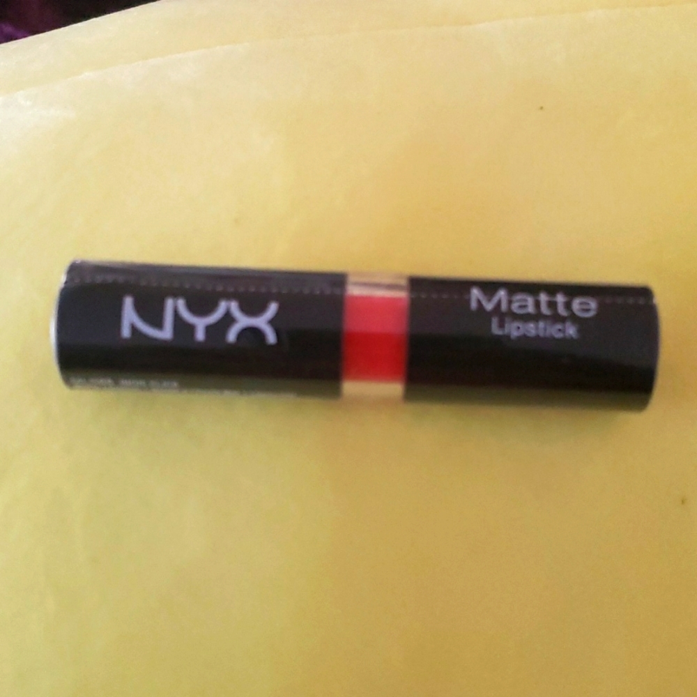 NYX Matte Lipstick